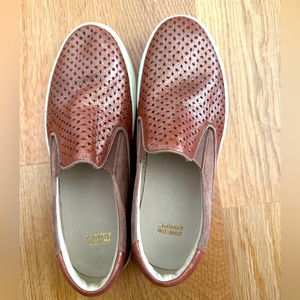 Johnston & Murphy brown sneakers; excellent condition!